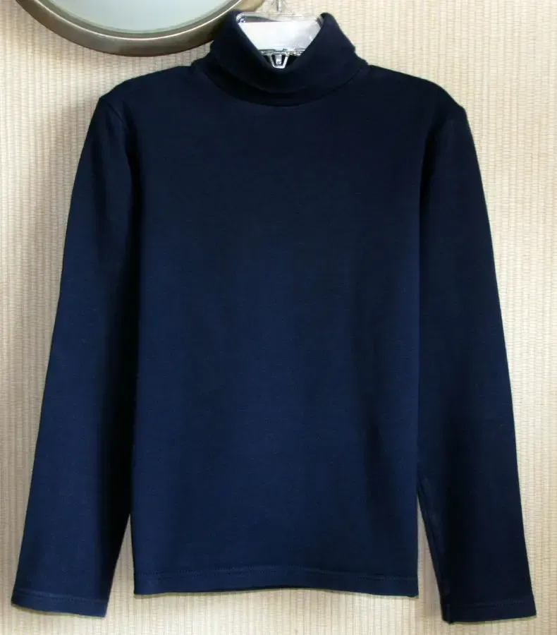 Отличный трикотажный гольф, р.128, от 5 до 7 лет