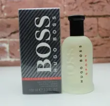 Hugo Boss Bottled Just Different Scent Lacoste L1212 Essential pour