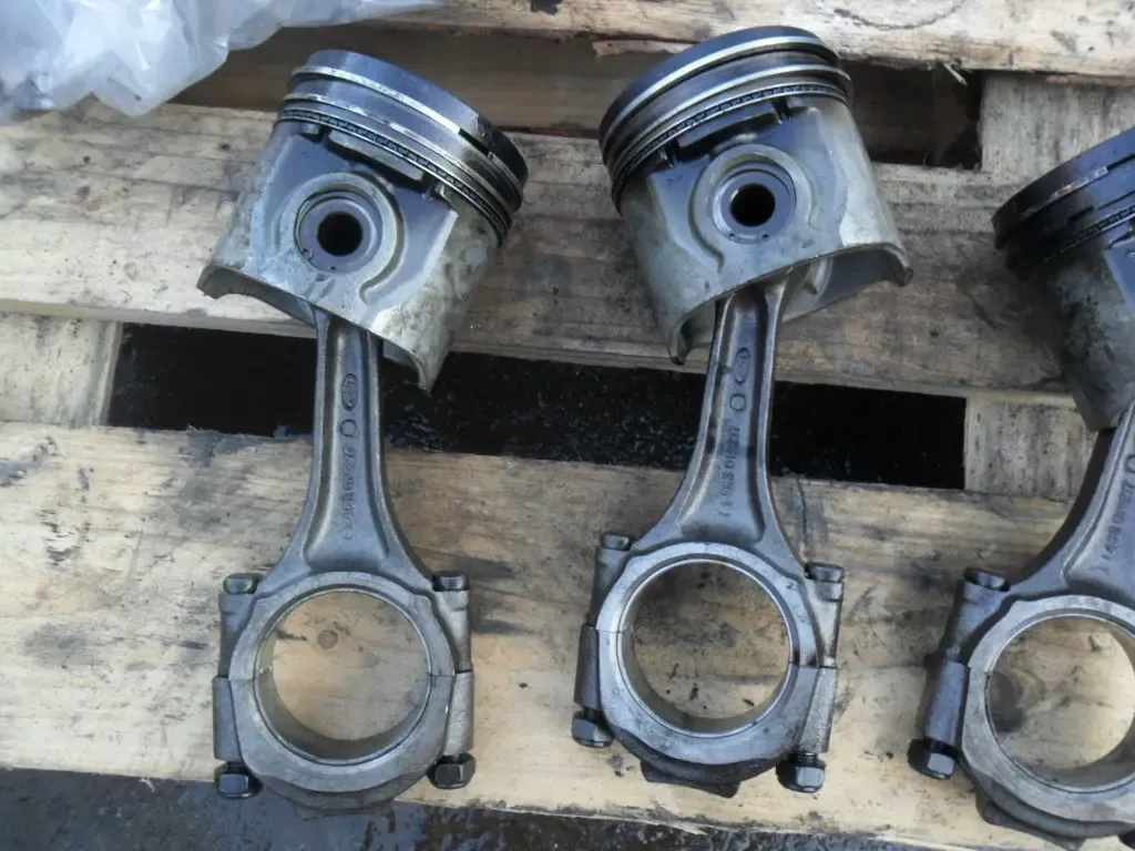 Поршня с шатунами Форд Транзит 2.5 дизель, оригинал 4