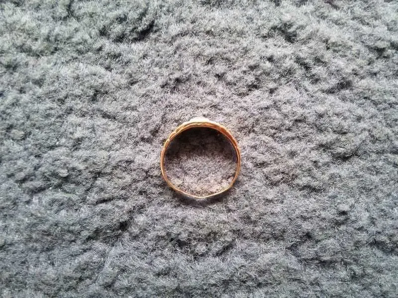 Продам золотое кольцо 585 (б/у) 4