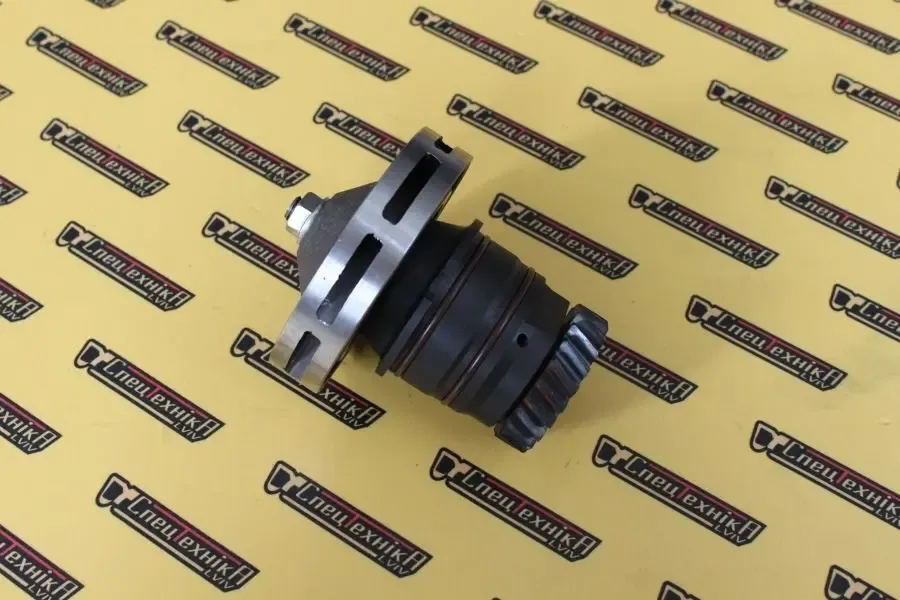 9077637 водяной насос, помпа двигателя Liebherr D904, D914, D924, D926 4