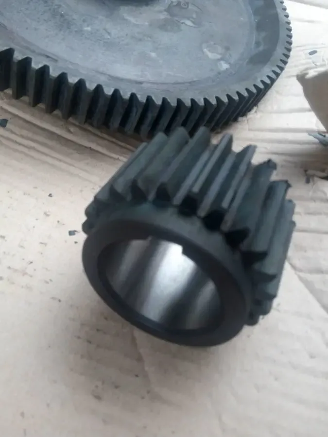 Приводні колеса, вали, блок-шестерні, з/ч до електротельферів 9