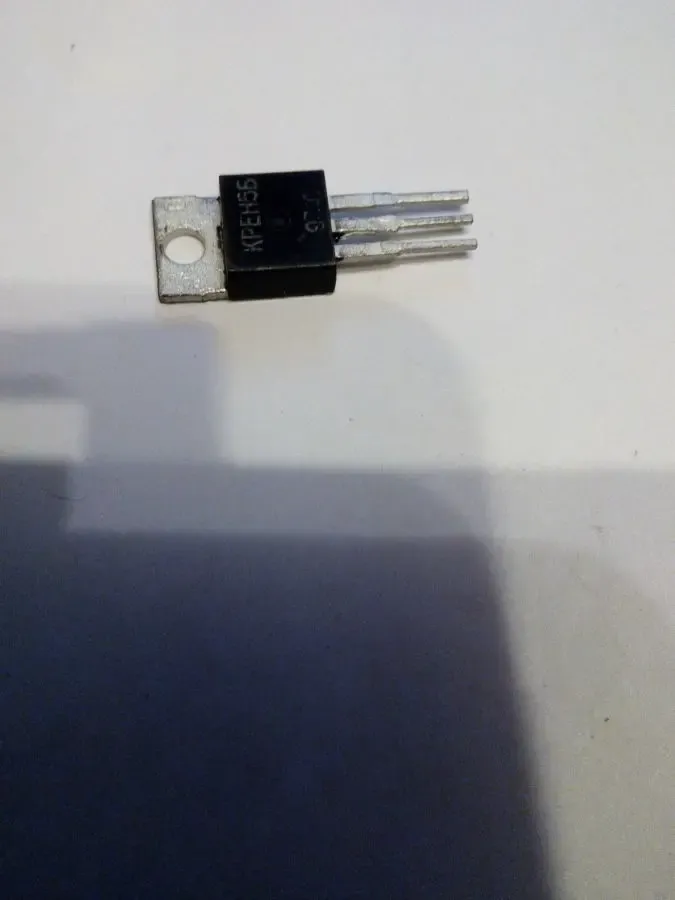 Микросхема стабилизатор напряжения КРЕН5Б 2