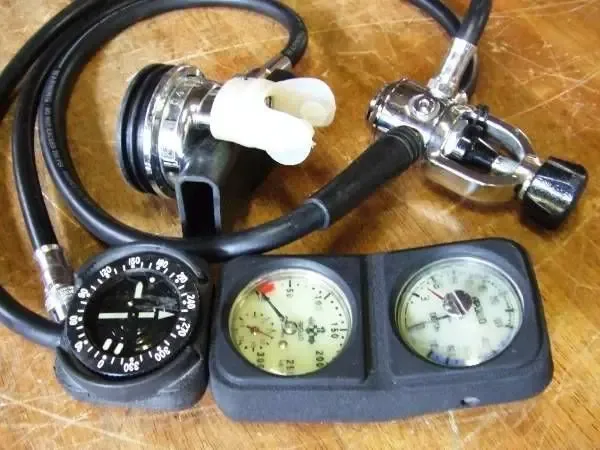 Акваланг Регулятор Scuba Diving Mares MR12-III 1/2 St. MaxDepth Gauge