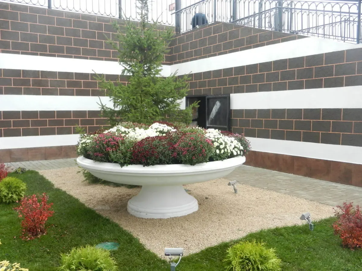 Цветник-кашпо фигурный 6