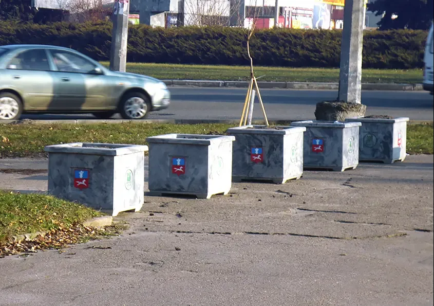 Цветник-кашпо фигурный 5