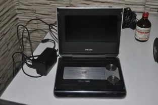 DVD проигрыватель Philips pet725
