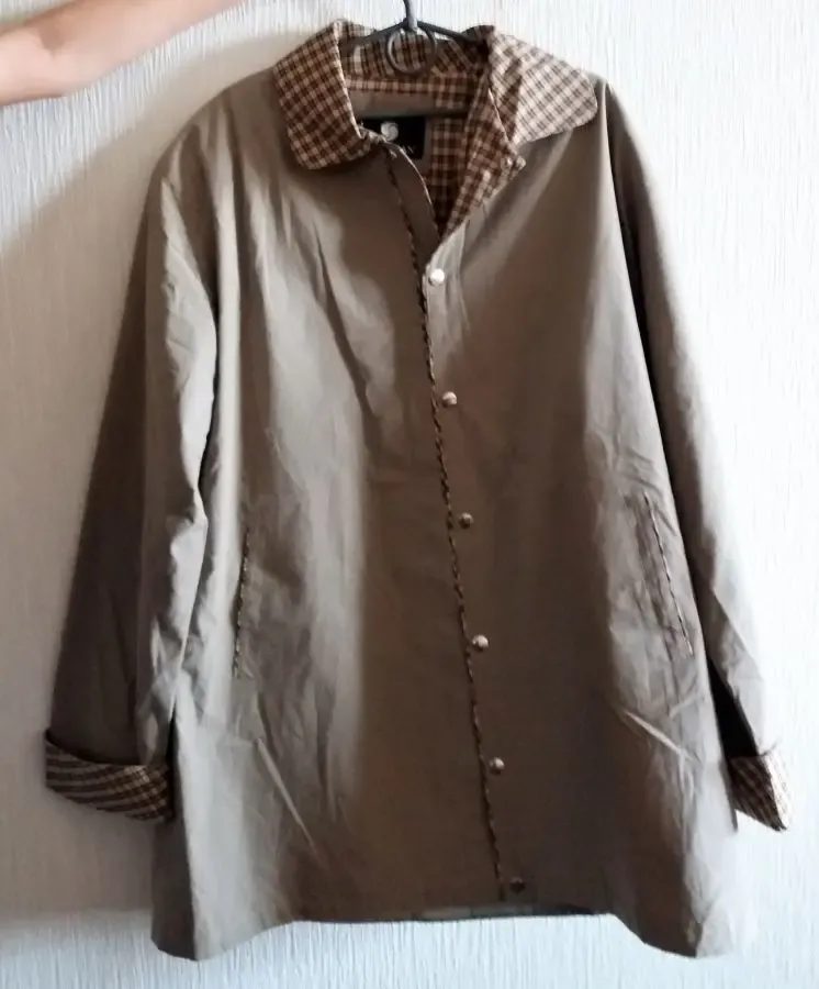 Продам куртки женские 5