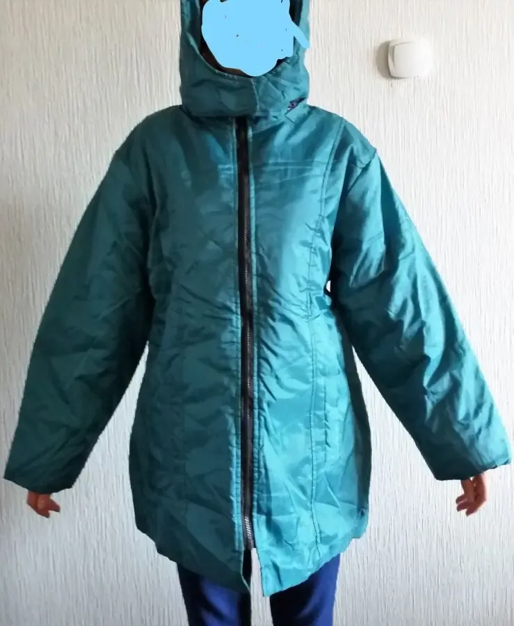 Продам куртки женские