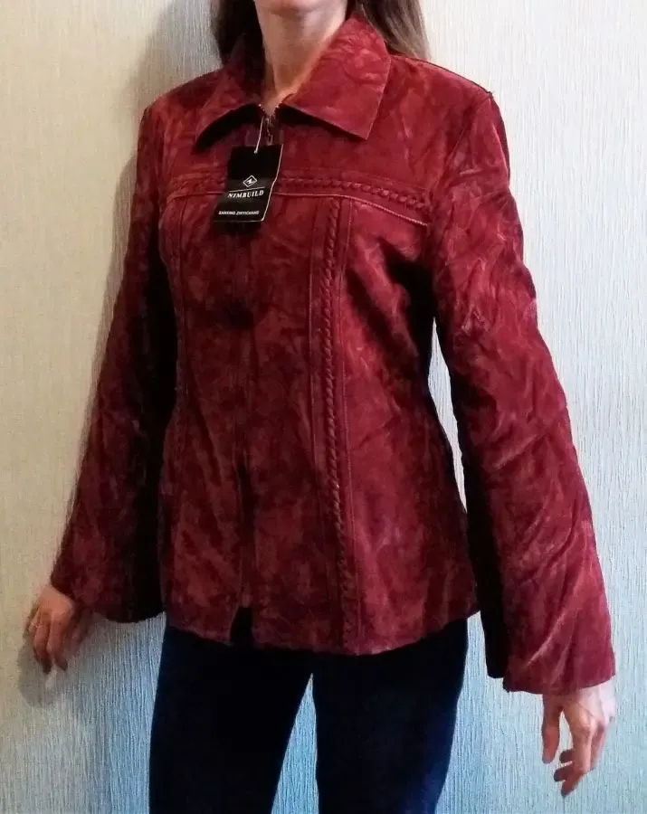 Продам куртки женские 9