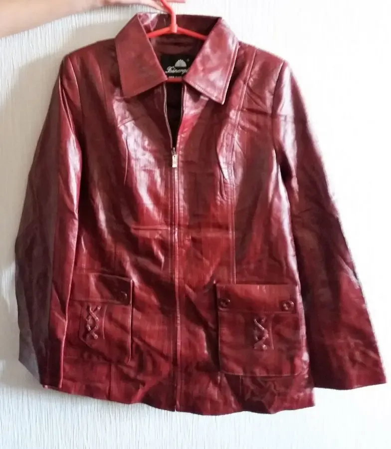 Продам куртки женские 4