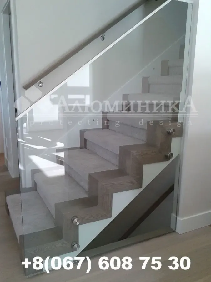 Цельностеклянные ограждения 5