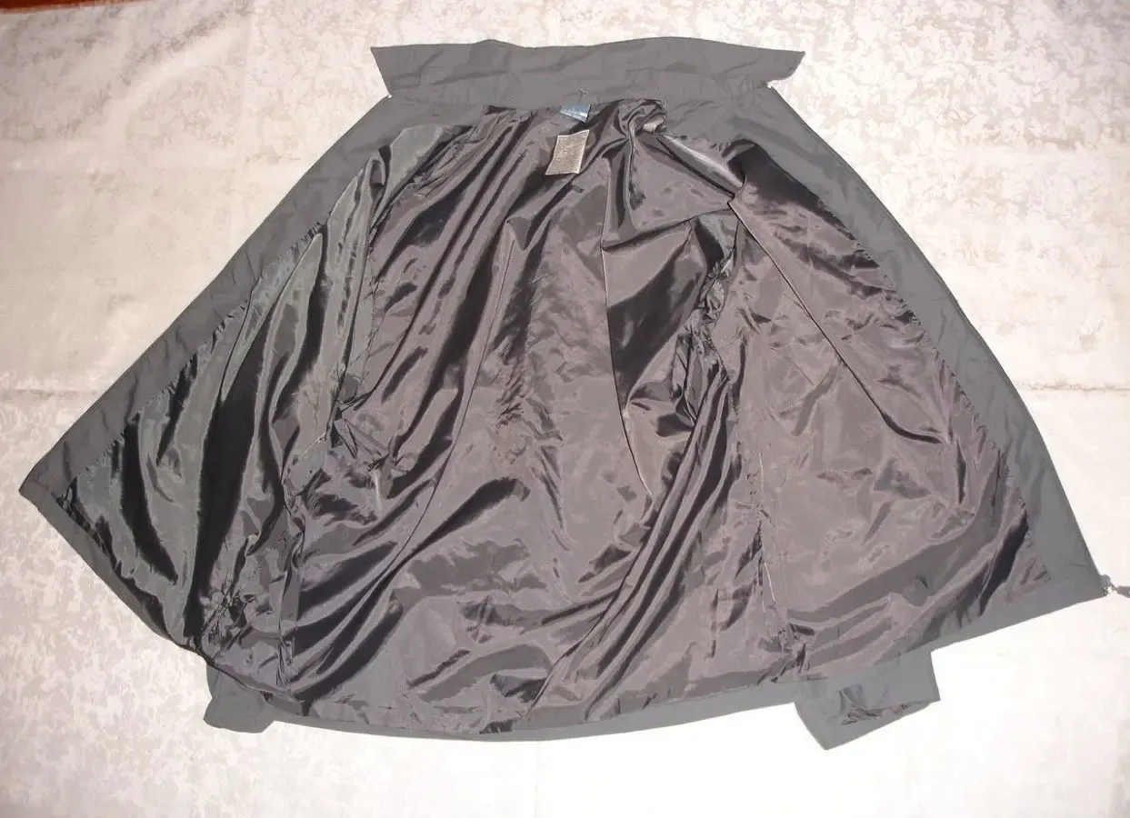 Куртка L-ка, сіра, нова, легенька, чоловіча, на замочку, Німеччина 4