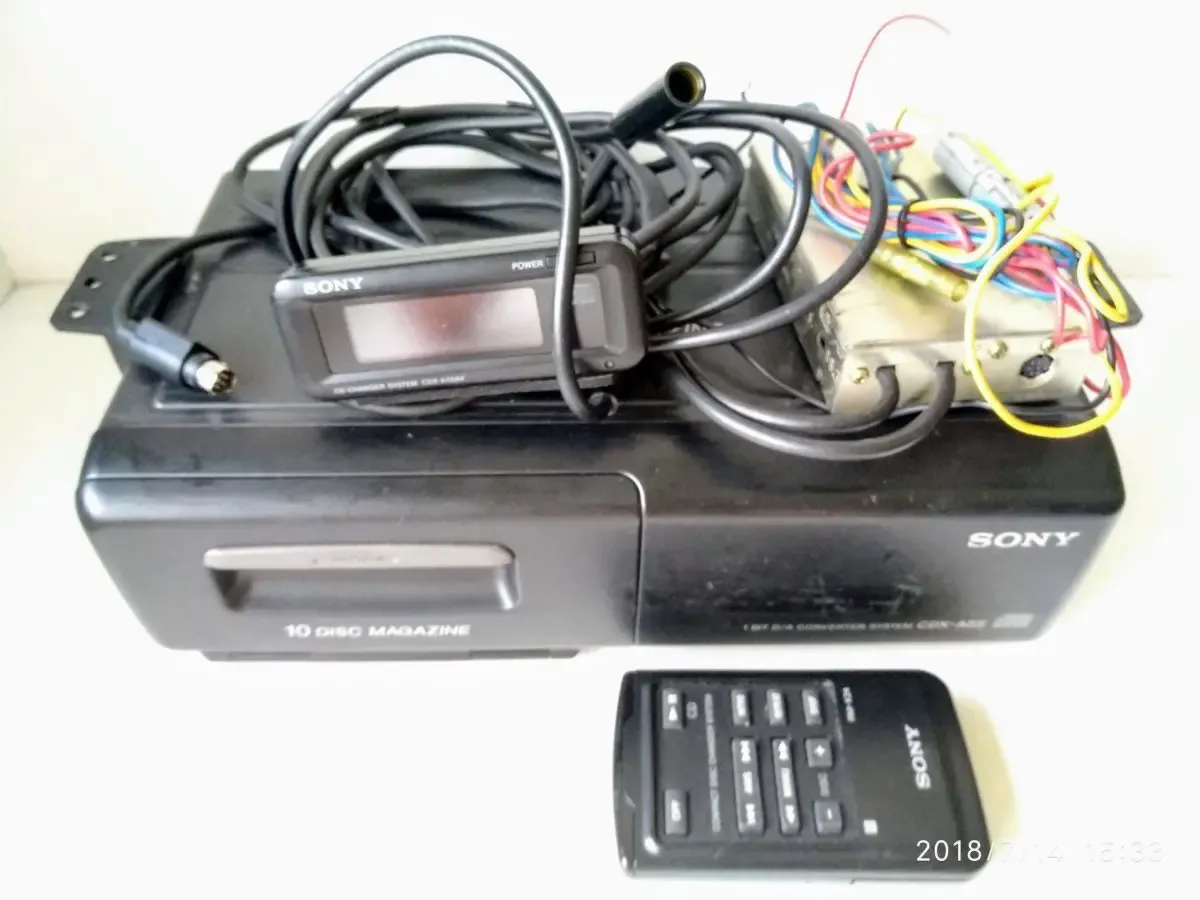 Nakamichi TD-9 + MB-7s Cassette Deck + CD Changer 7