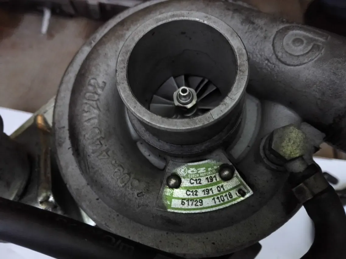 Запчасти до двигателя Газ 560 Штаер Steyr Бу 4