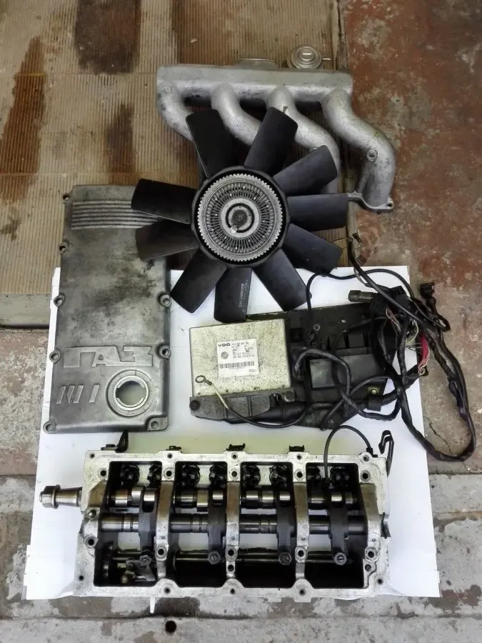 Запчасти до двигателя Газ 560 Штаер Steyr Бу 5