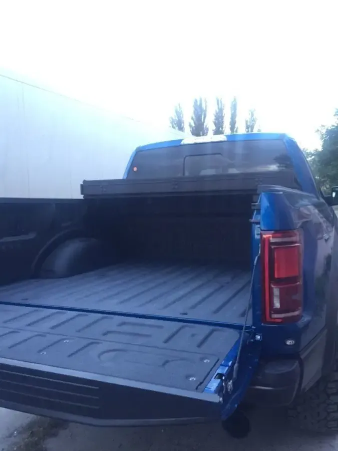 Крышка кузова пикапа. Трехсекционная крышка для пикапа 2