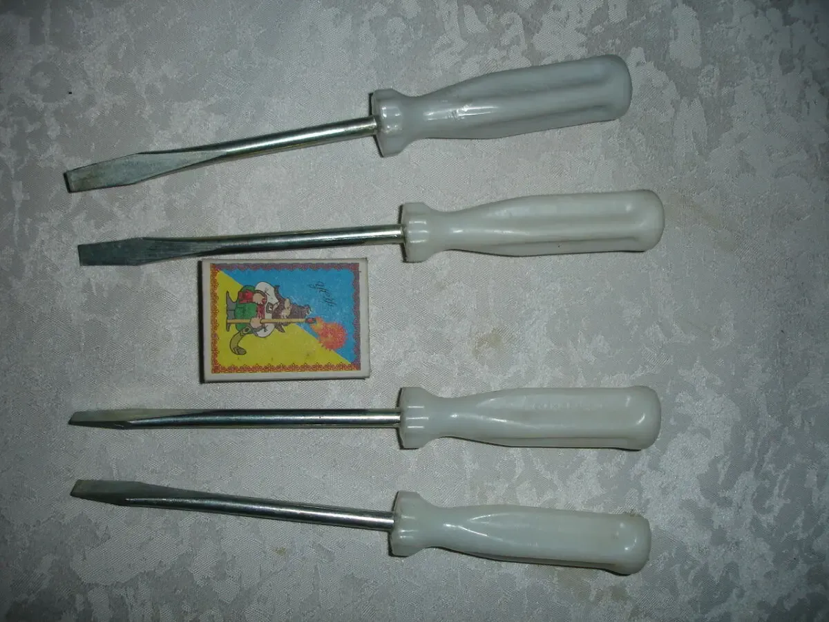 ОТВЕРТКИ/викрутки НОВІ, довжиною 19 см; міцні. РАРИТЕТ ссср 7