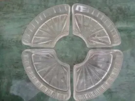 Продам конфетницу/пепельницу круглую стеклянную из четырех частей без