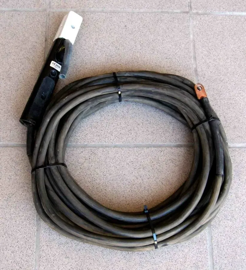 Кабель сварочный (35 мм.кв., 11 м) с держателем DE 2500