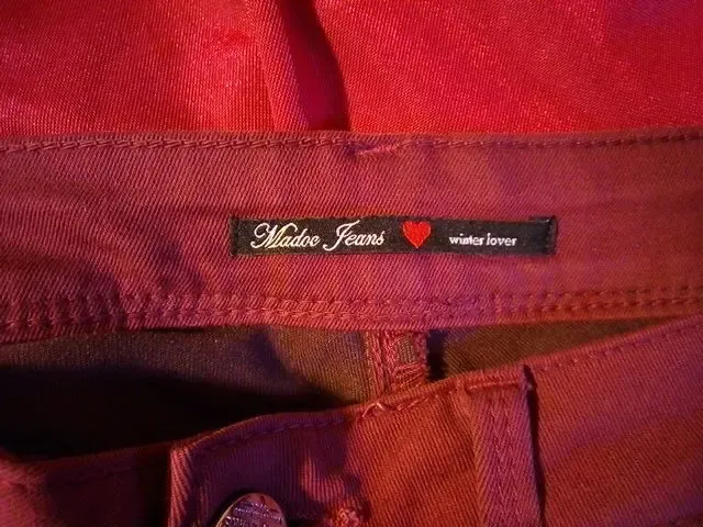 Мадок (джинсы женские бордового цвета) 44/S размер 6