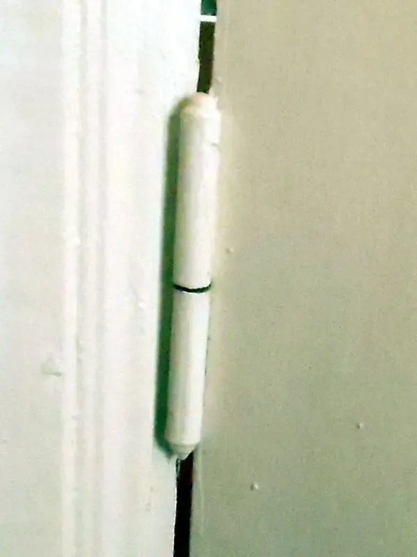 Продам двери деревянные б/у 200*90 см 2