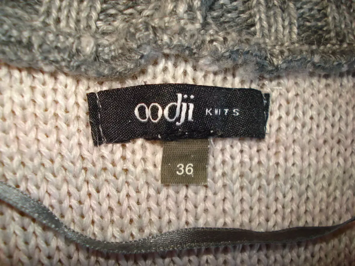 Свитера-полуверы женские 2 штуки комплектом 44/S размер 5