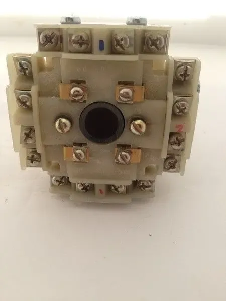 Переключатель крестовой (джойстик) ПК12-21-822 2