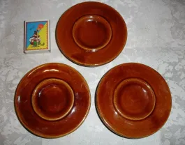 Блюдце керамічне, нове, коричневе, діаметром 10,5 см; 3 шт.