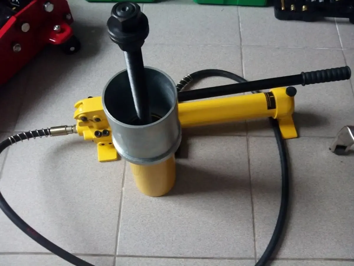 Выпрессовщик (съёмник) сайленблоков на 18,5 и 30 тонн (Украина) 2