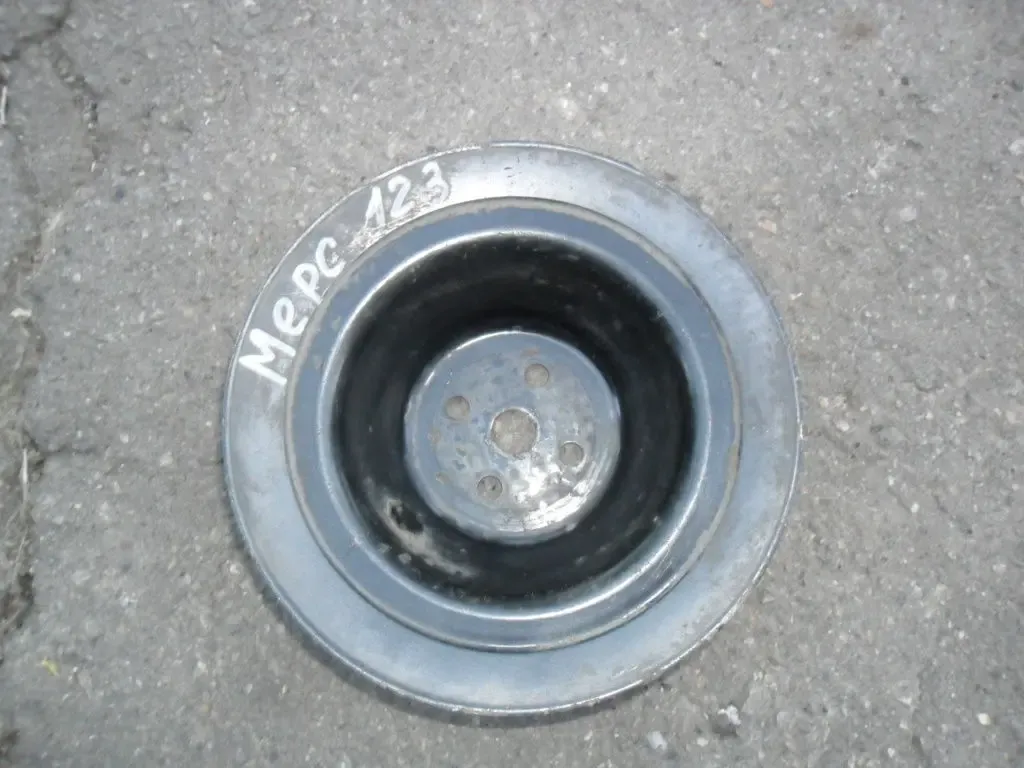 Шкив ГУР Мерседес 615 205 12 10, оригинал,  W123 4