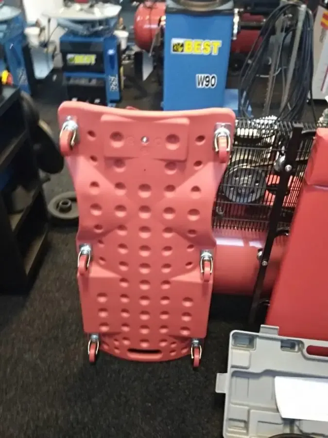 Лежак автослесаря подкатной пластиковый Best 4