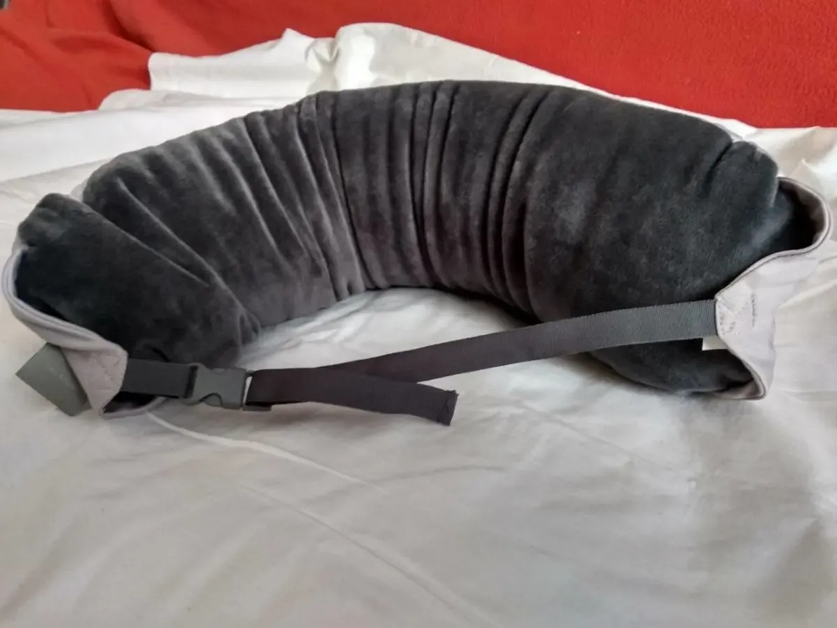 Дорожная подушка под ( для ) голову шею спину Delsey 3940262 2