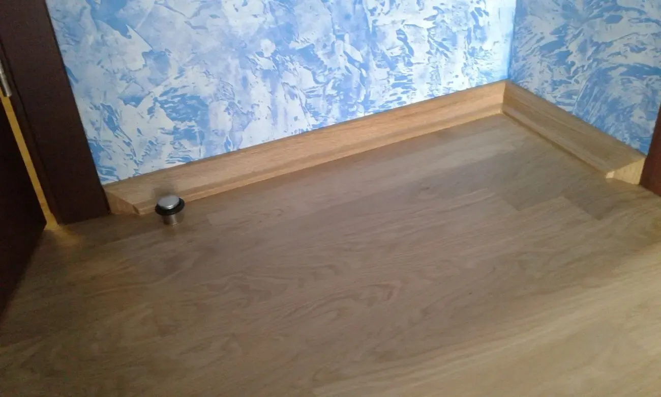 Монтаж плинтуса , восстановление - реставрация паркета, доски. 3