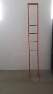 Продам  стойку под шлифшкурку  либо другой свернутй в рулон материал