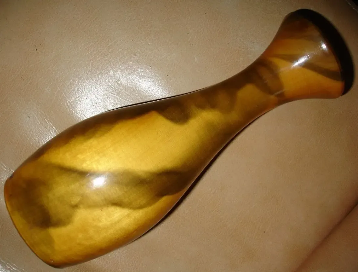 ВАЗА дерев'яна, лакована, інтер'єрна, висота 20 см; настольна. РАРИТЕТ 7