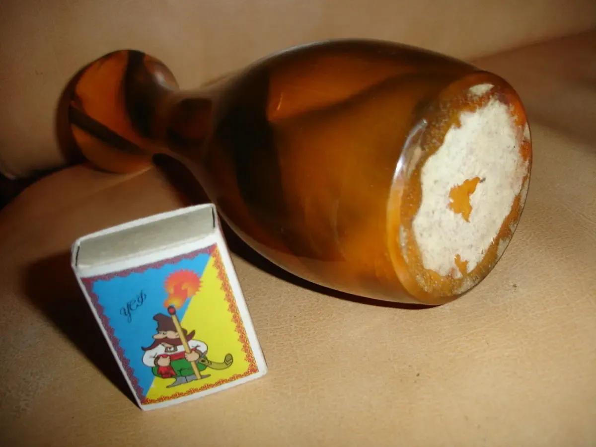 ВАЗА дерев'яна, лакована, інтер'єрна, висота 20 см; настольна. РАРИТЕТ 5