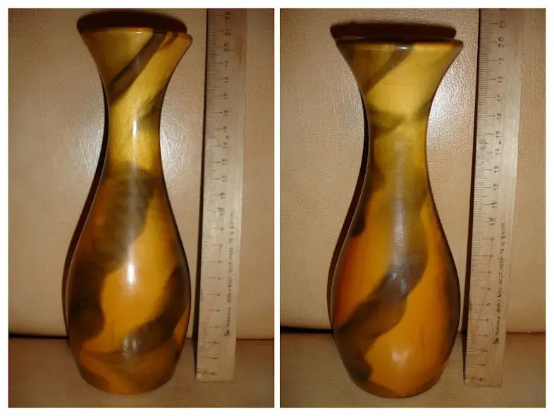 ВАЗА дерев'яна, лакована, інтер'єрна, висота 20 см; настольна. РАРИТЕТ