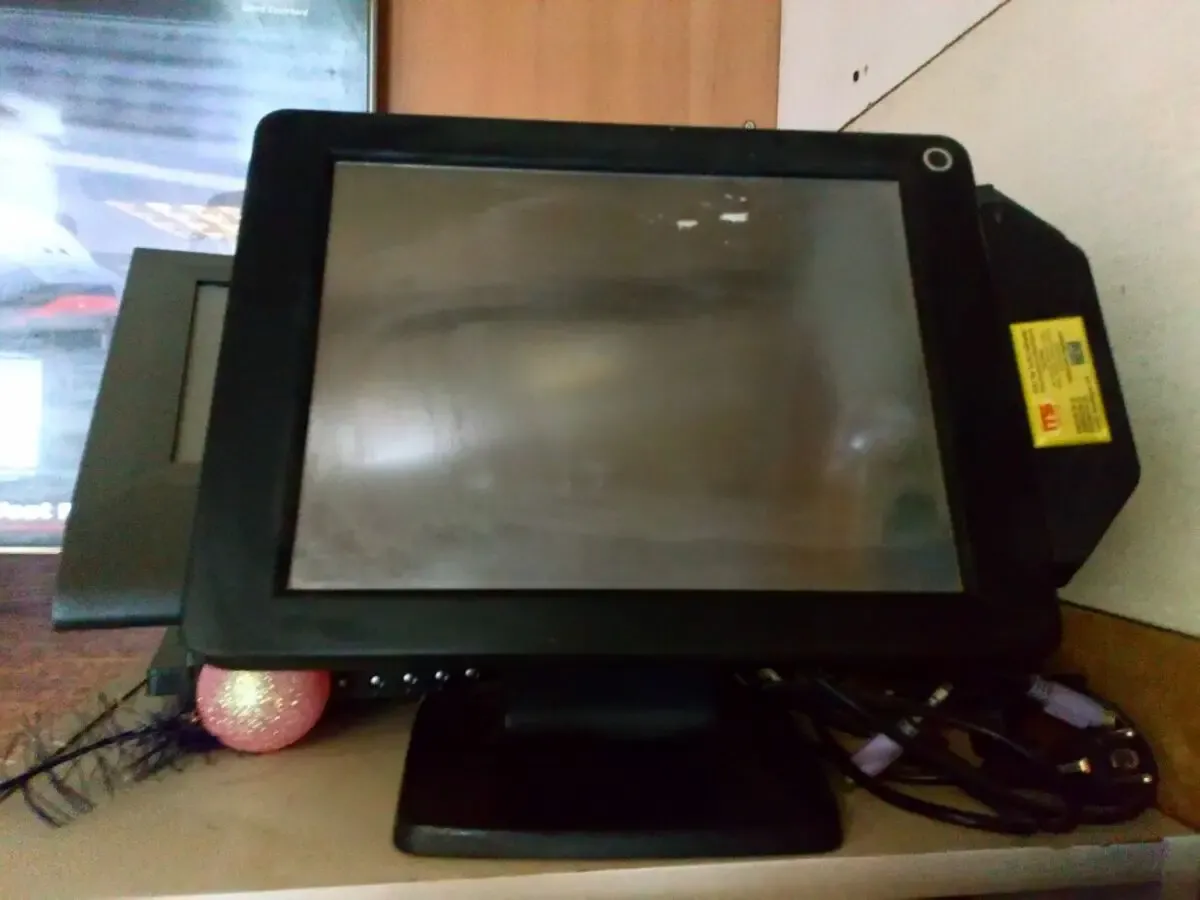 R-keeper тач-монитор чекопечатающий принтер б/у 8