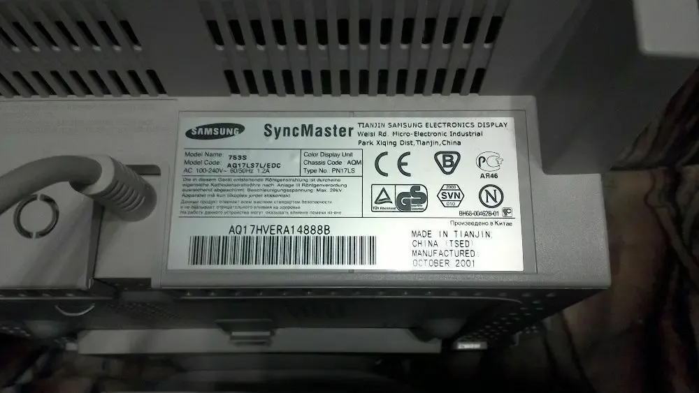 Монитор Samsung SyncMaster 753S 7