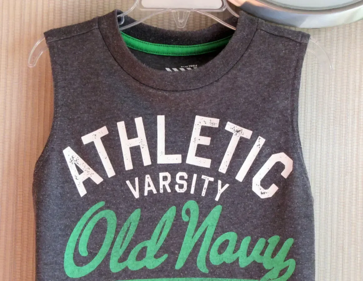 Фирменная майка Old Navy, США, от 5 до 7 лет 3