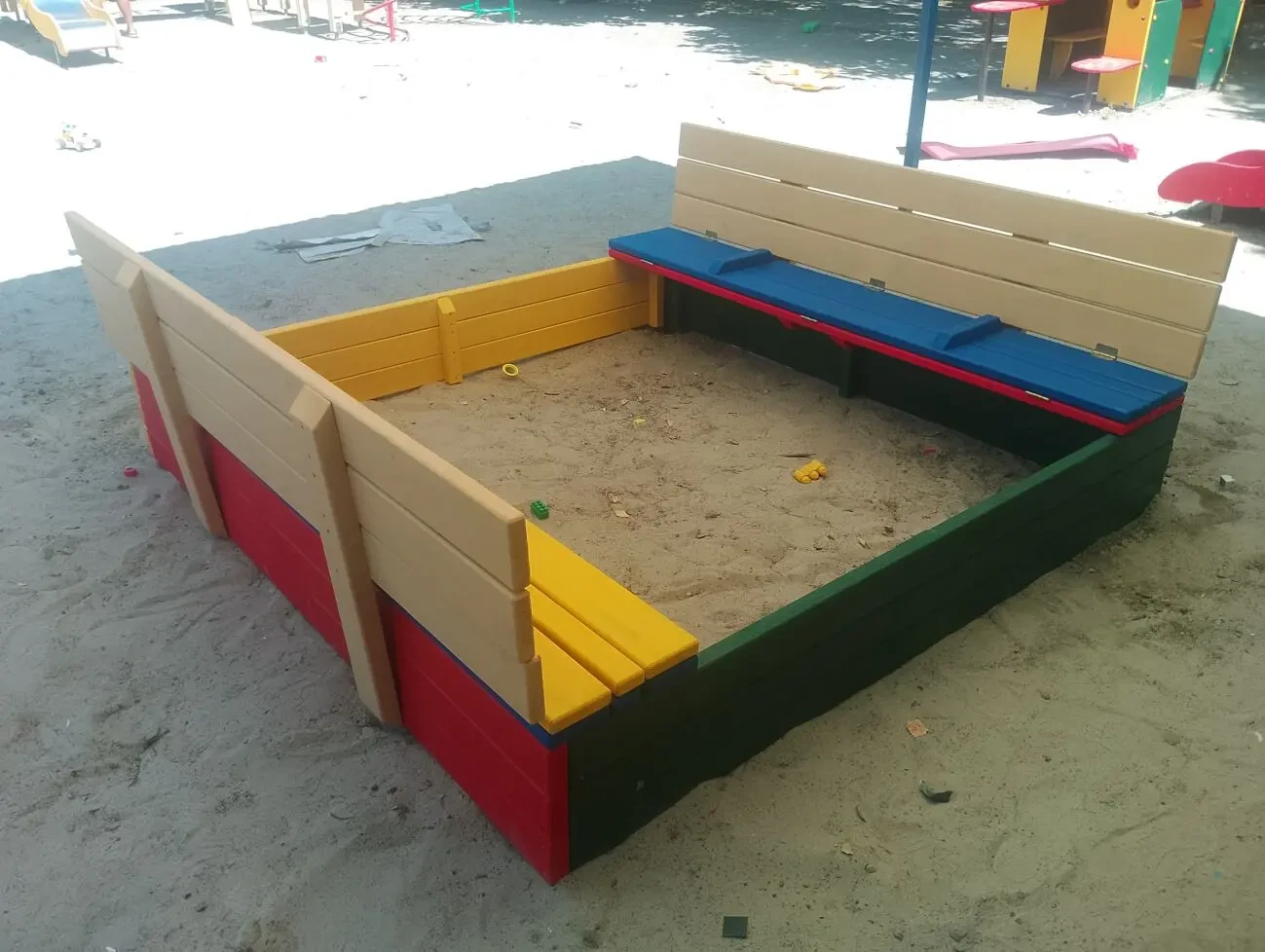 Детская песочница из дерева 7