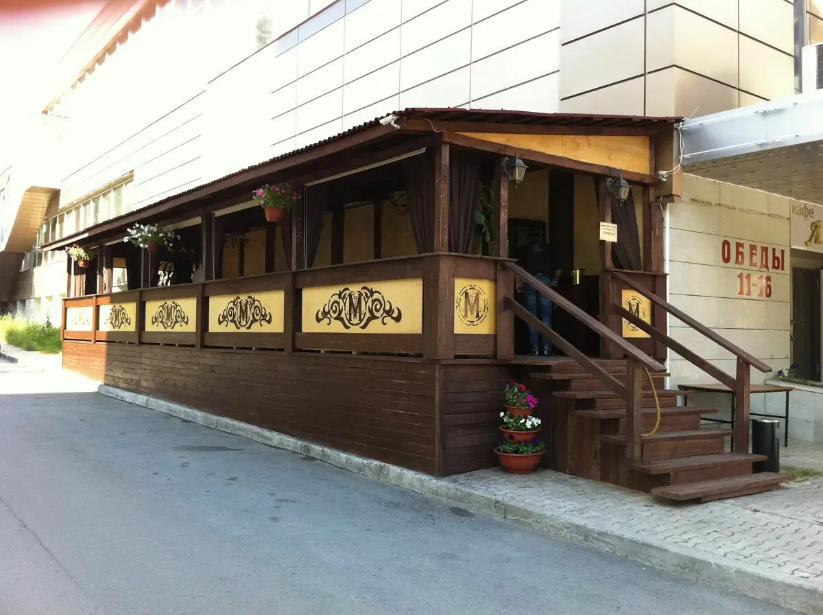 Веранда деревянная.  Терраса из дерева. Пристройка к дому. Терасса. 5