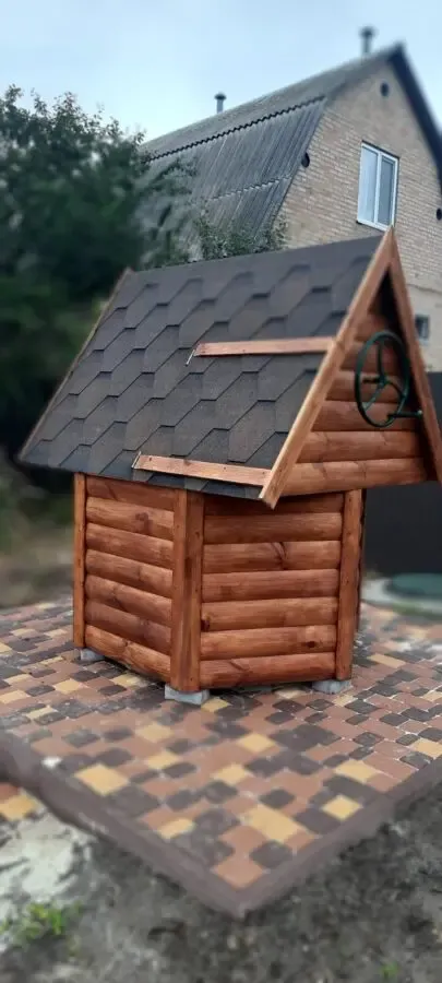 Декоративный колодец. Домик для колодца. Колодец из дерева.