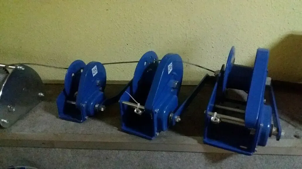 Лебідки ручні шестерневі 4