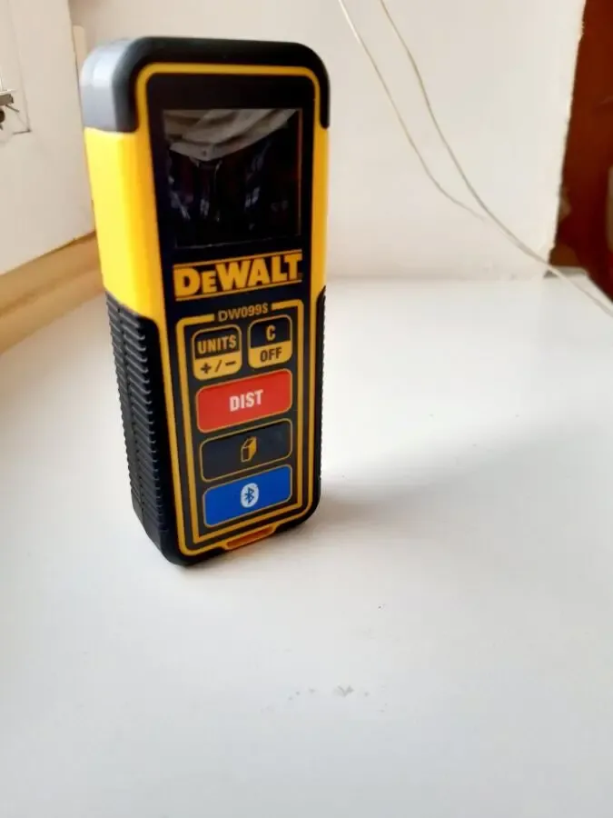 Лазерний вимірювач відстані Bosch, Würth, Leica Disto.