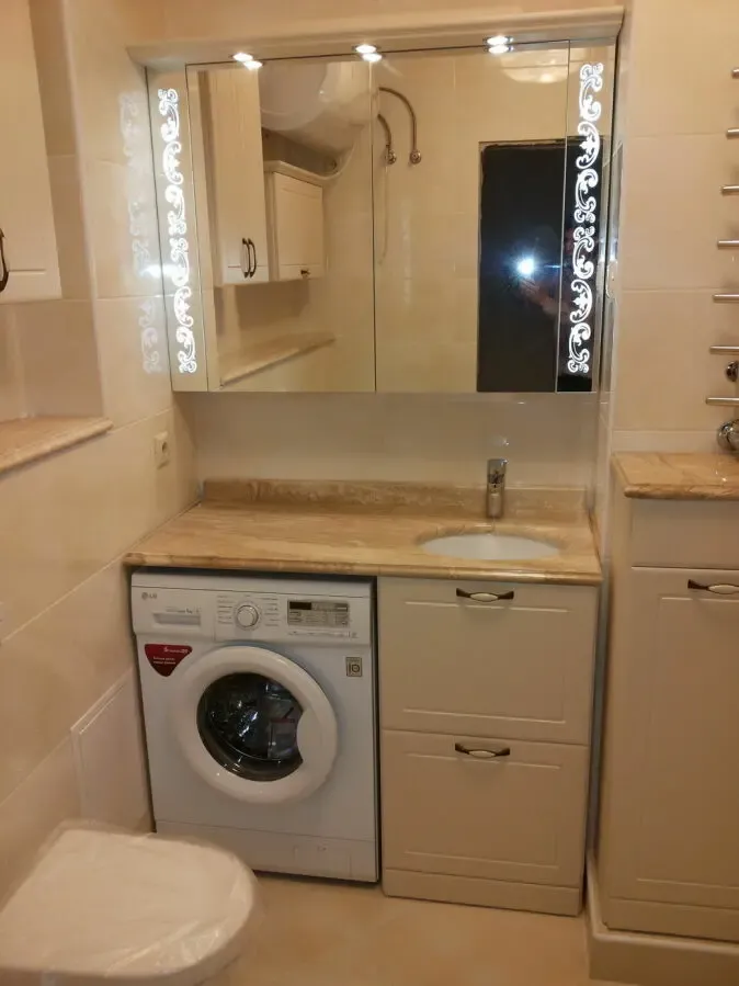 Мебель для ванной. тумбы с умывальниками. зеркала. пеналы. комоды 6