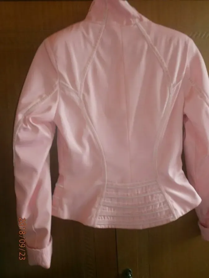 Куртка новая, р. 42 4