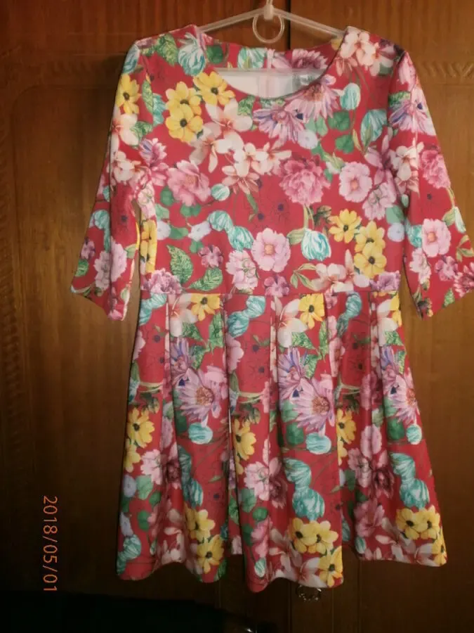 Платье, р. 134 3