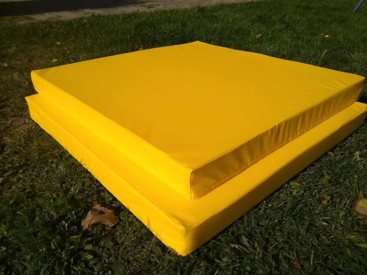 Мат спортивний 4